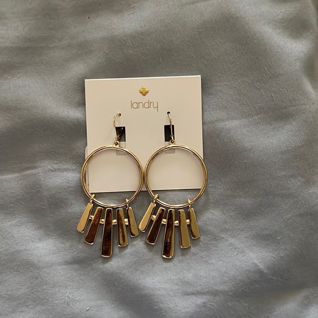 Landry Gold Earnings. Nwt. Never Worn.